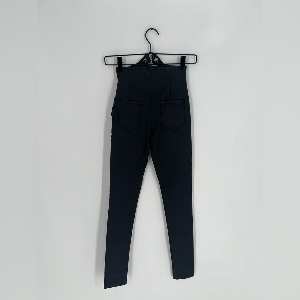 Akira Black Moto Coated Front Zip High Waisted Zip Detail Cargo Pants - Picture 5 of 7